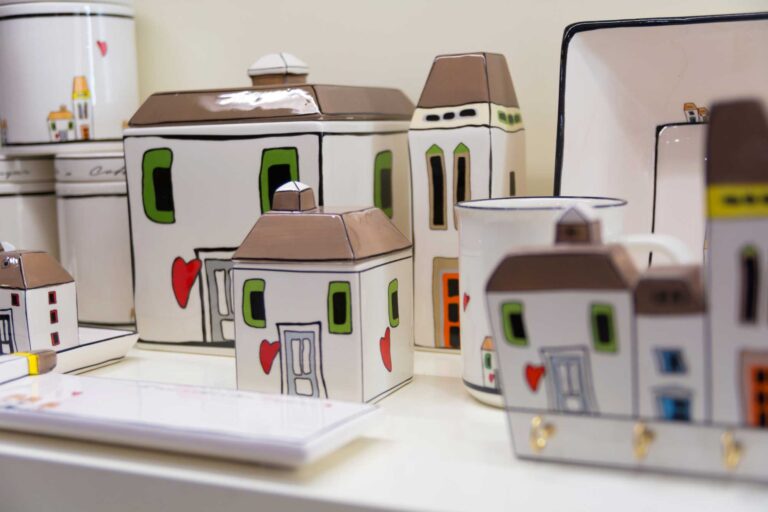 Collezione in ceramica Le Casette di Egan