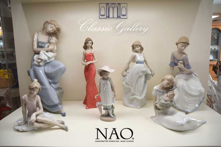 Statuine in Porcellana “NAO”