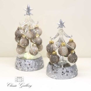 Albero Con Palline Color Argento e luci a led